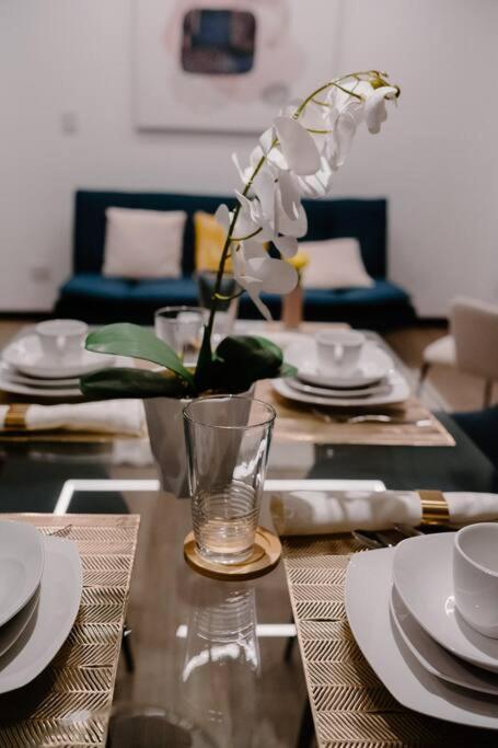 Apartamento Exclusivo Ciudad De Guatemala Zona 10 ภายนอก รูปภาพ