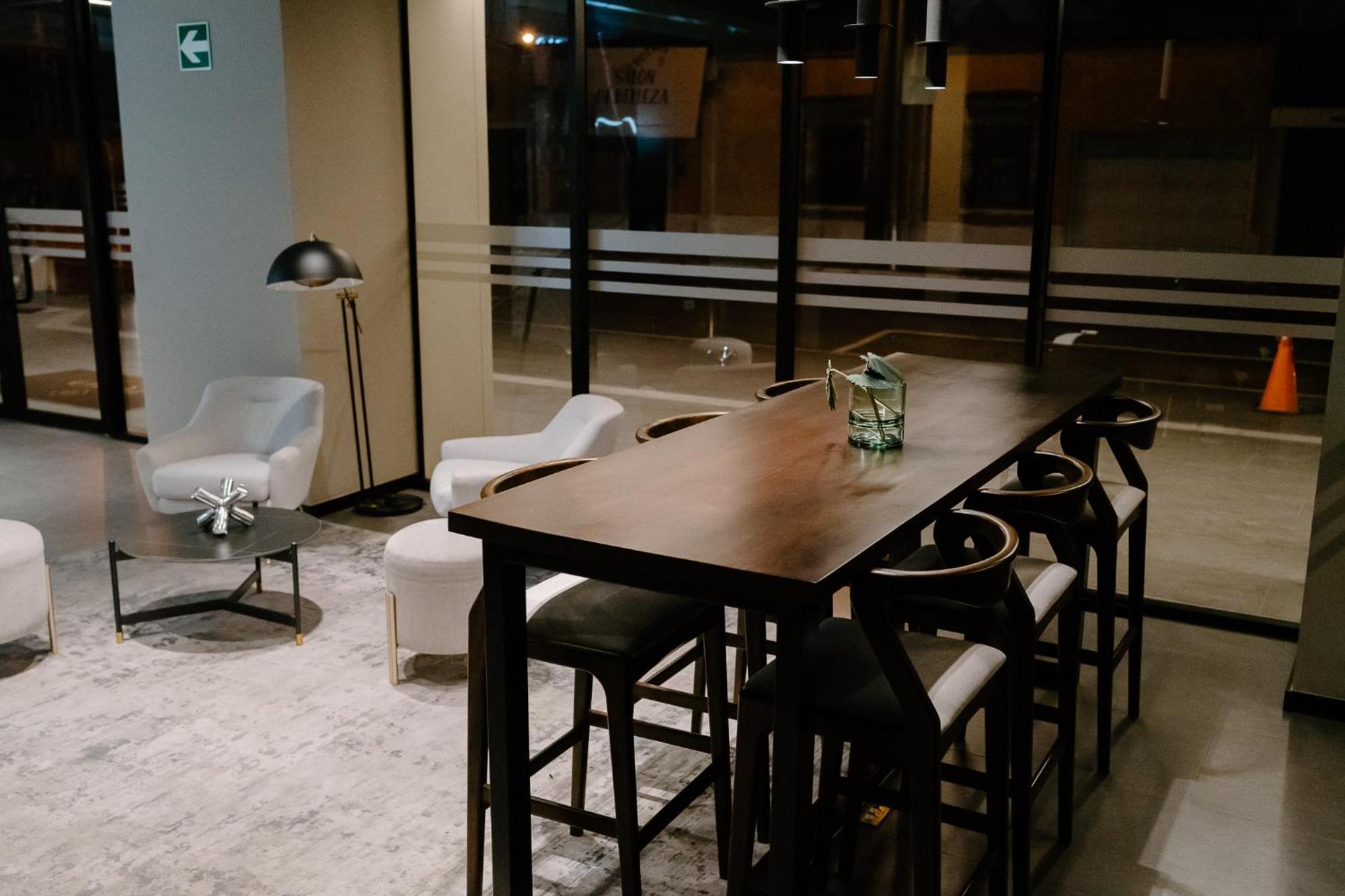 Apartamento Exclusivo Ciudad De Guatemala Zona 10 ภายนอก รูปภาพ
